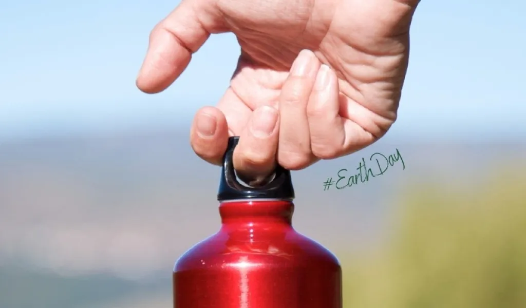 Trekking zero-waste: 10 consigli per una montagna senza rifiuti